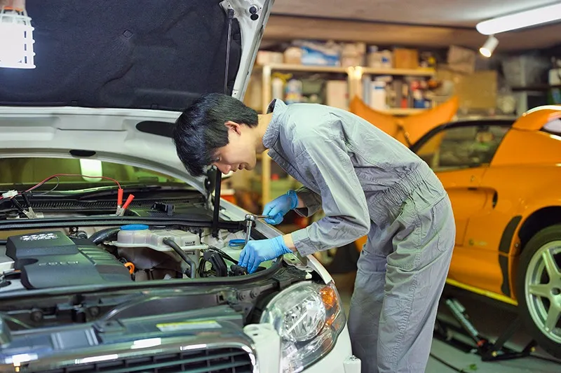 自動車整備士 / 無資格